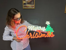 Görseli Galeri görüntüleyiciye yükleyin, Merry Christmas Neon Tabela
