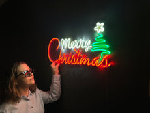 Görseli Galeri görüntüleyiciye yükleyin, Merry Christmas Neon Tabela
